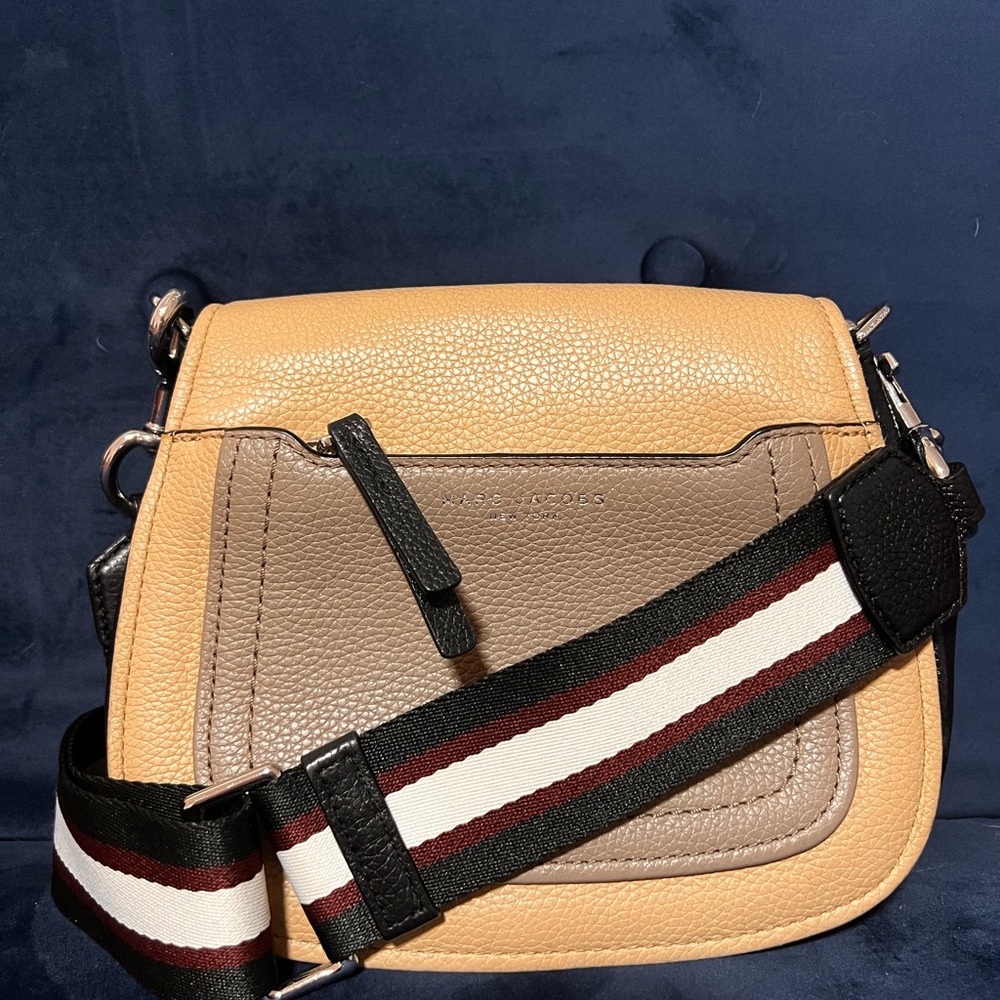 Marc Jacobs Pebbled Leather Bag